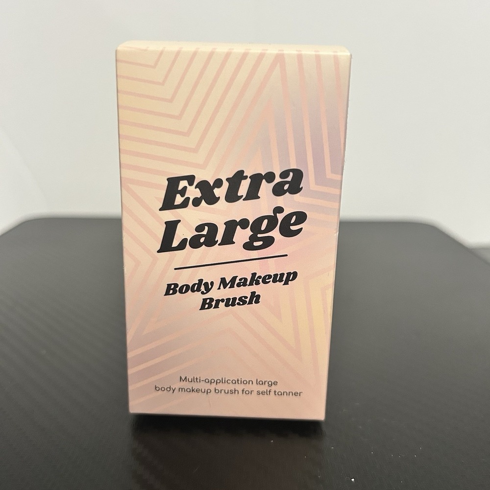 Extra Large Body Makeup Brush  NEW IN BOX